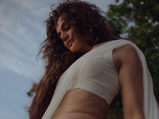 Delightful Display From Taapsee Pannu In White Saree